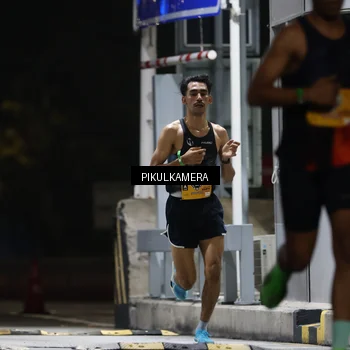 Runner Photo 7084284