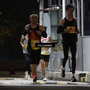 Runner Photo 7084294