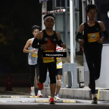 Runner Photo 7084298