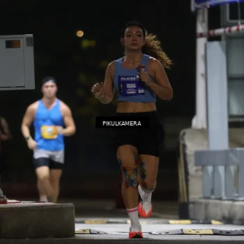 Runner Photo 7084317
