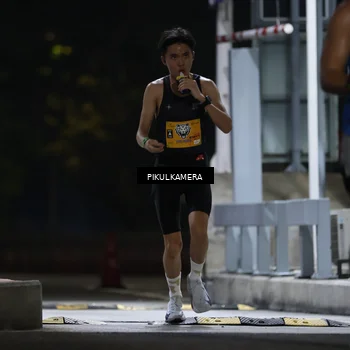 Runner Photo 7084331