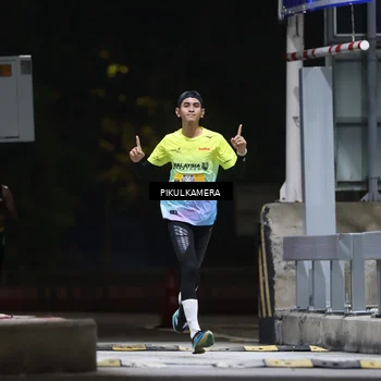 Runner Photo 7084332