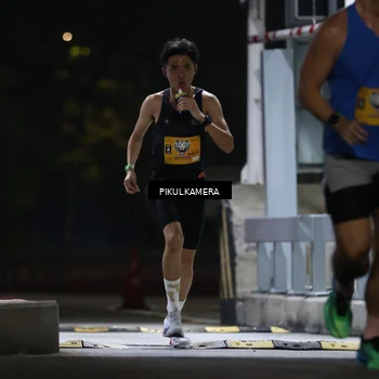 Runner Photo 7084334