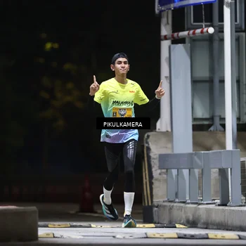 Runner Photo 7084335