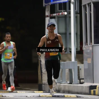 Runner Photo 7084346