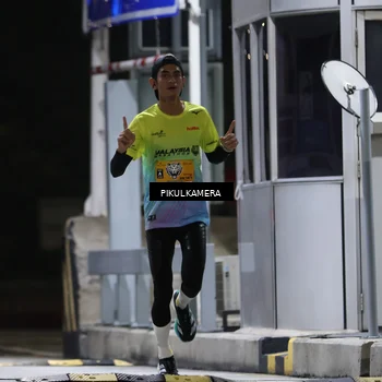 Runner Photo 7084351