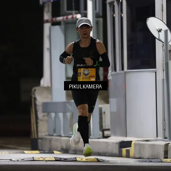 Runner Photo 7084369