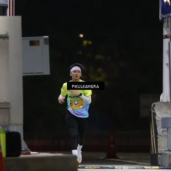 Runner Photo 7084395
