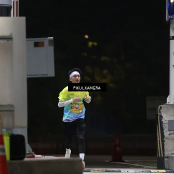 Runner Photo 7084400