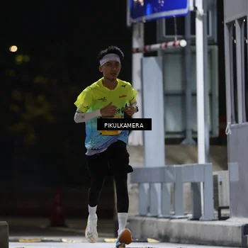 Runner Photo 7084406