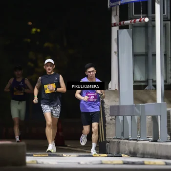 Runner Photo 7084415