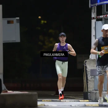 Runner Photo 7084416