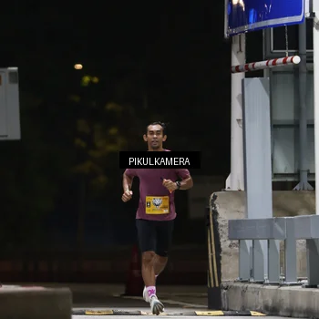 Runner Photo 7084423