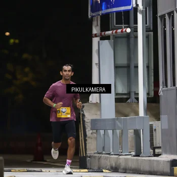 Runner Photo 7084426