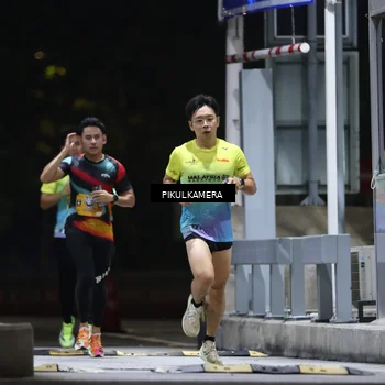 Runner Photo 7084442