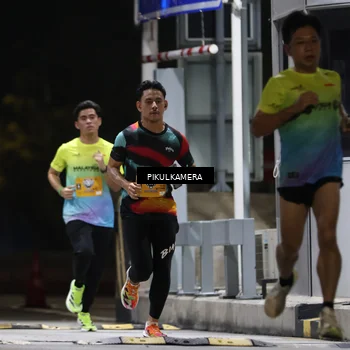 Runner Photo 7084447