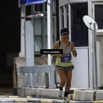 Runner Photo 7084460