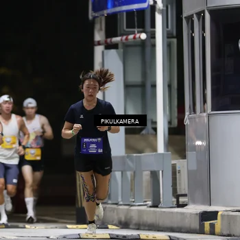 Runner Photo 7084464