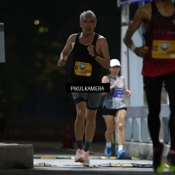 Runner Photo 7084488