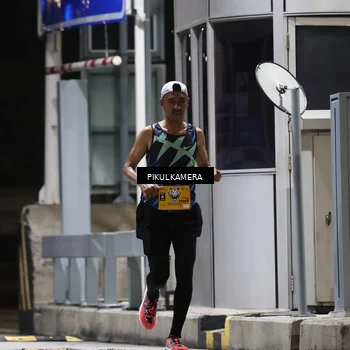 Runner Photo 7084506