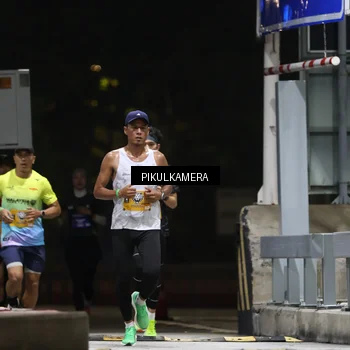 Runner Photo 7084539