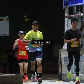Runner Photo 7084540