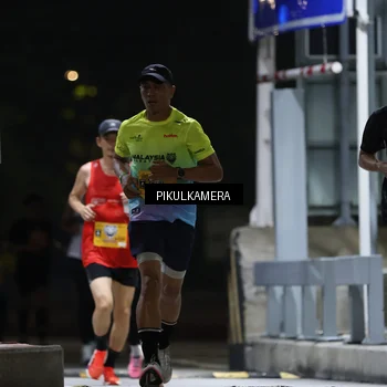 Runner Photo 7084545