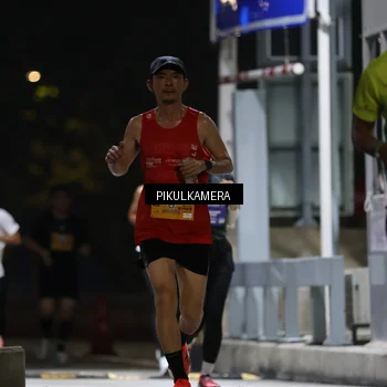 Runner Photo 7084553