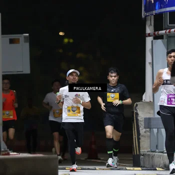 Runner Photo 7084556