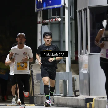 Runner Photo 7084573