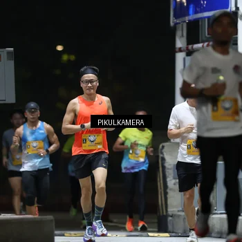 Runner Photo 7084574