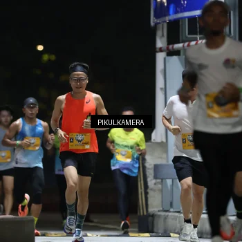 Runner Photo 7084575