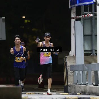 Runner Photo 7084596