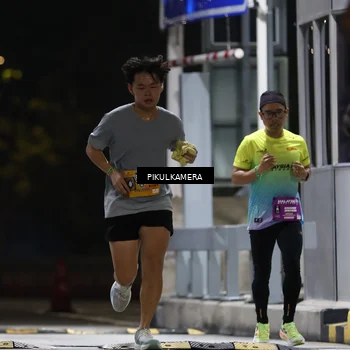Runner Photo 7084597