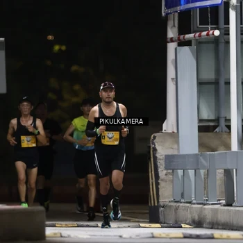 Runner Photo 7084624