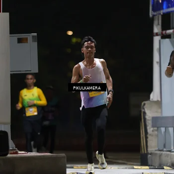 Runner Photo 7084640