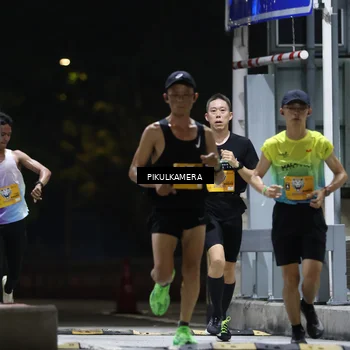 Runner Photo 7084641