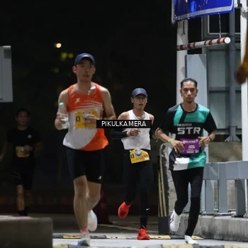 Runner Photo 7084656