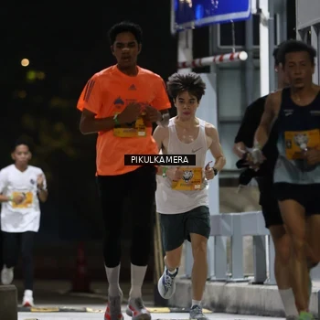 Runner Photo 7084686