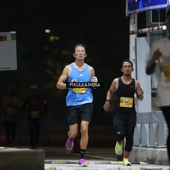 Runner Photo 7084694