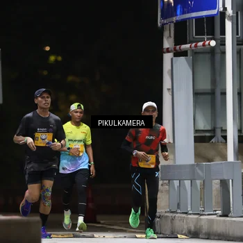 Runner Photo 7084709