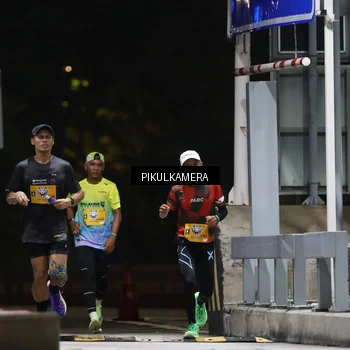 Runner Photo 7084710