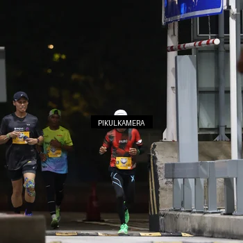 Runner Photo 7084711