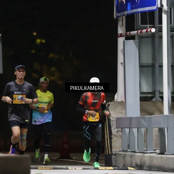 Runner Photo 7084713