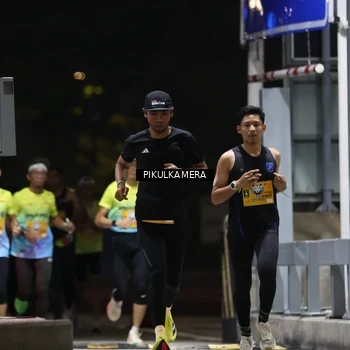 Runner Photo 7084746