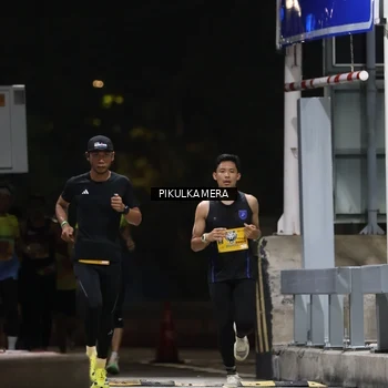 Runner Photo 7084748