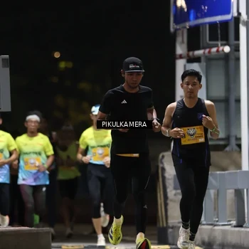 Runner Photo 7084751