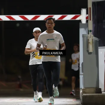 Runner Photo 7084789