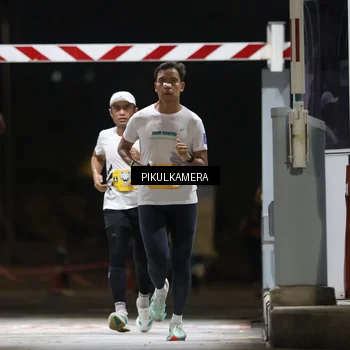 Runner Photo 7084794