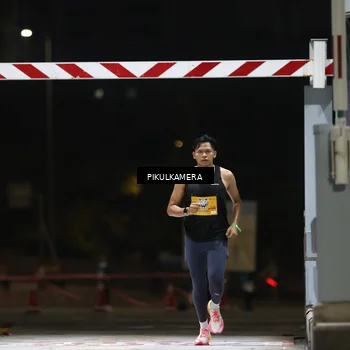 Runner Photo 7084815